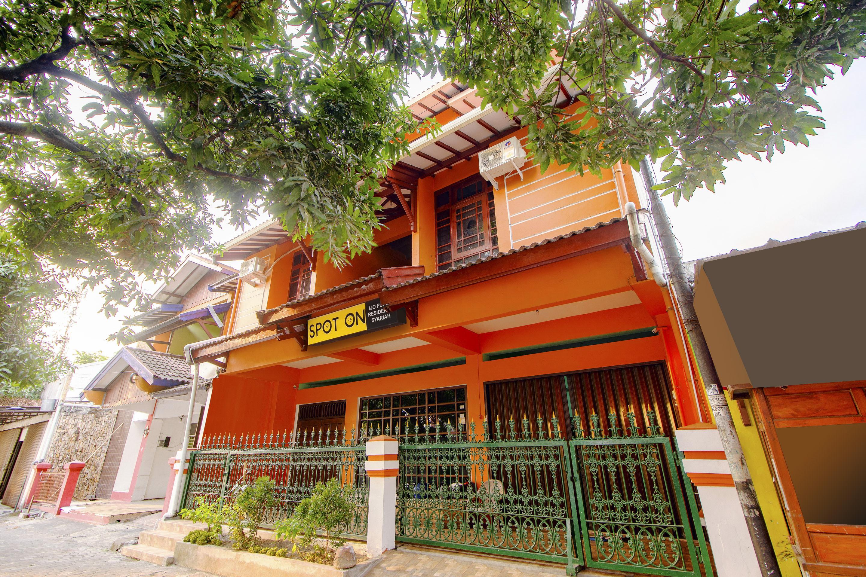 Spot On 2107 Ijo Pupus Syariah Residence Baturetno Екстериор снимка